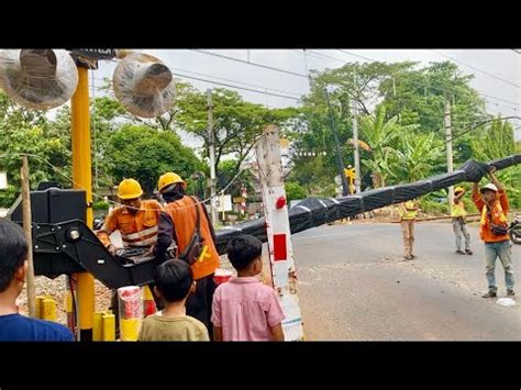 Proses Pemasangan Palang Pintu KA Terbaru WANTECH Di Perlintasan KA