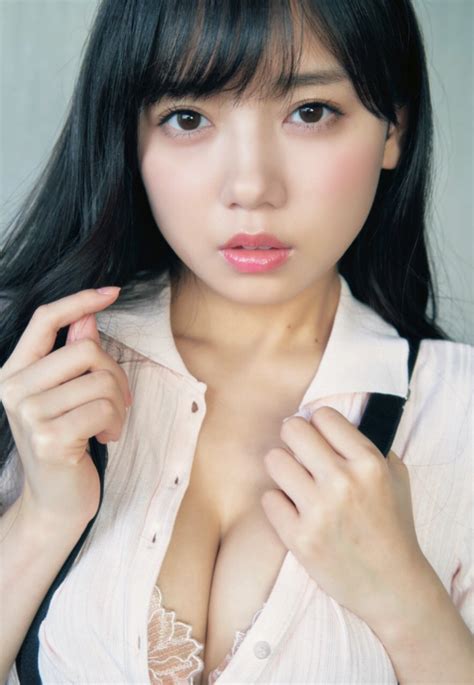 新写真集で爆乳披露した日向坂46齊藤京子がav女優七沢みあと似すぎてると話題に みんくちゃんねる