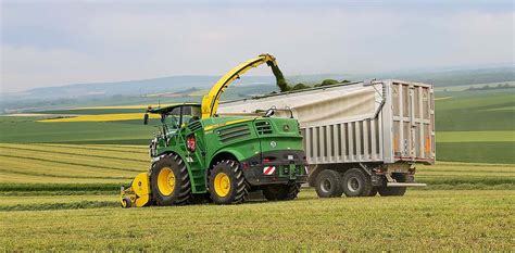 Vorführtour mit dem Feldhäcksler John Deere 8500i Den Horizont erweitern