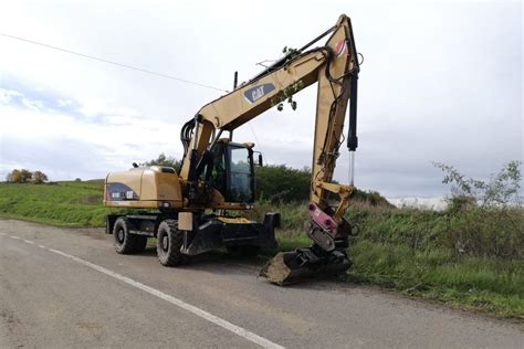 Ziua De Cluj Au Nceput Lucr Rile Pe Un Drum Jude Ean Din Cluj Se