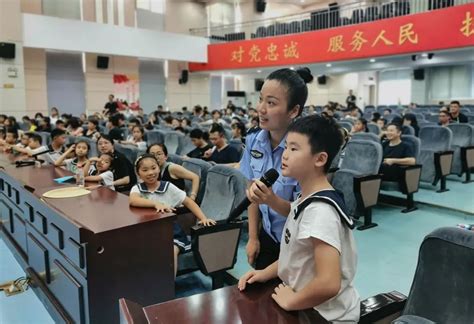 警营开放日丨萌娃“逛”警营，圆了小小警察梦澎湃号·政务澎湃新闻 The Paper