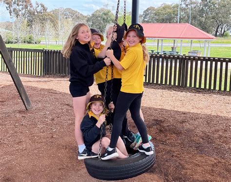 Be Seen Cps Whole School Peer Support Excursion The Canowindra Phoenix