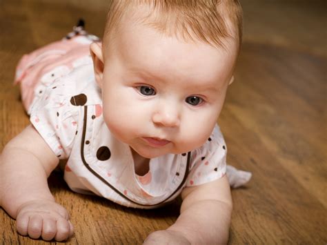 When Do Babies Sit Up Babycentre