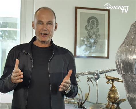 Interview Bertrand Piccard Investir Dans Le Renouvelable Est Juste