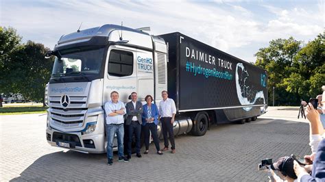 Daimler Truck Hydrogenrecordrun Milestone Mercedes Benz Genh Truck