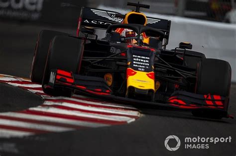 Detritos Causaram Danos Em Radiador De Carro De Verstappen