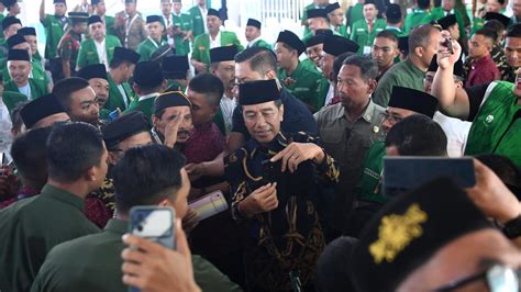 Ketum Gp Ansor Menyakiti Jokowi Sama Saja Melukai Banser