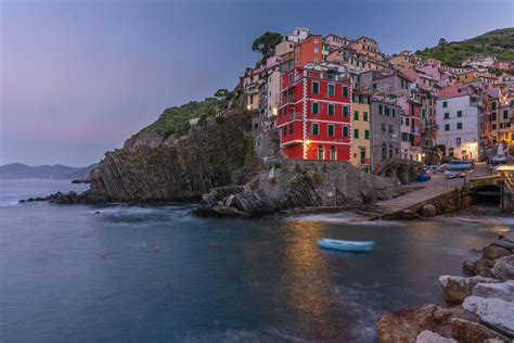 The Cinque Terre and its colors on Behance