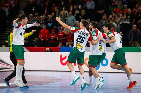 Mais Uma Grande Vit Ria No Europeu De Andebol Portugal Bate A Eslov Nia