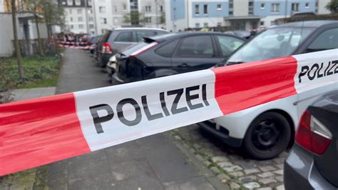 NonstopNews Unbekannter schießt nach Streit auf stehendes Fahrzeug