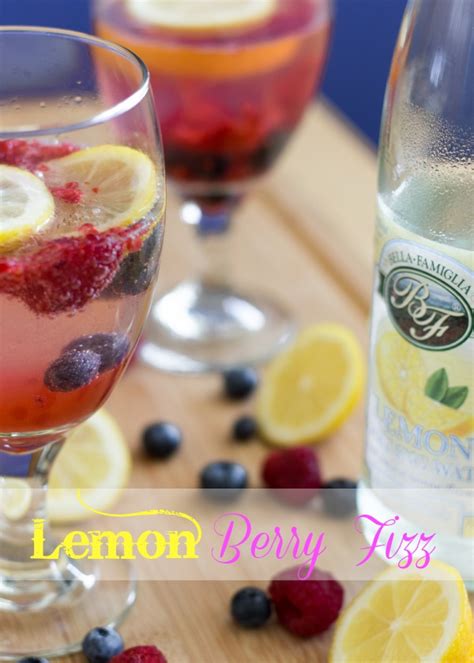 Cocktail Time Lemon Berry Fizz Savvymujer Fruity Drink Recipes