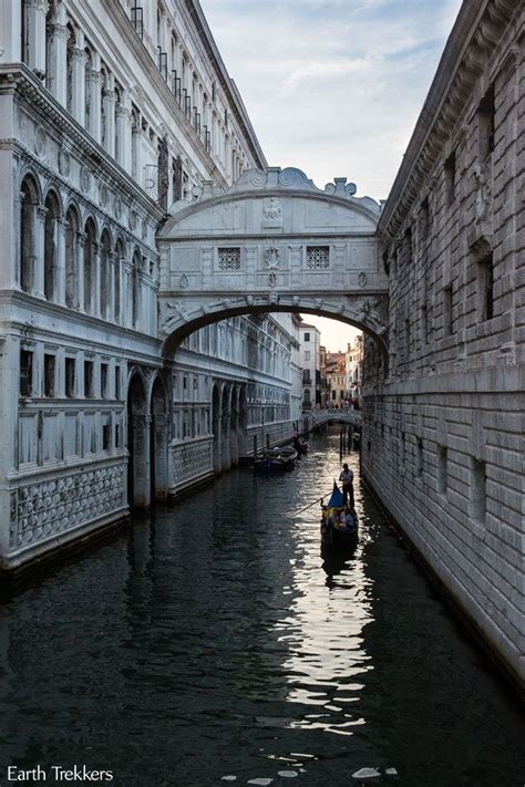 Venice Bucket List Amazing Things To Do In Venice Italy Black