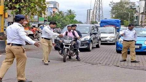 New Traffic Rule ट्रैफिक पुलिस नहीं रोकेगी कार नहीं कर सकेगी चेकिंग