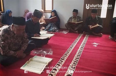 Safari Qur An Ulur Tangan Bersama PDUI Bekasi Bagikan Wakaf Al Qur An