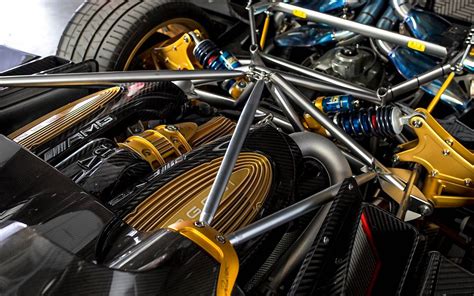 Pagani Huayra Engine Wallpaper