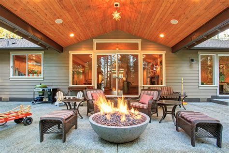 42 Backyard And Patio Fire Pit Ideas