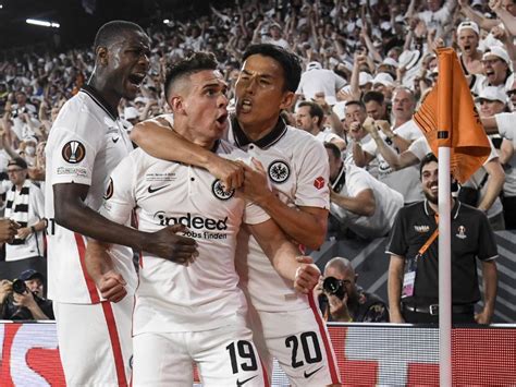 Rafael Santos Borré Campeón De La Europa League Con El Frankfurt