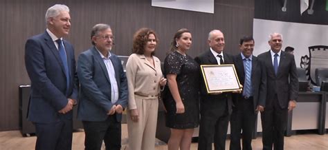 Fundador Do Grupo Minuano Recebe Titulo De Cidad O Honor Rio De Campo