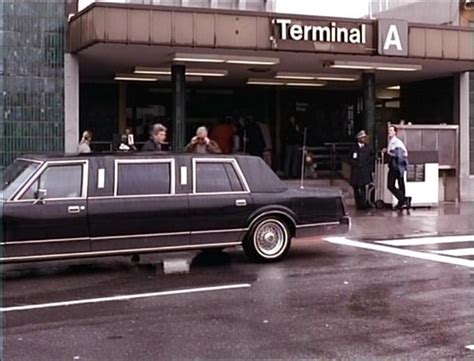 1985 Lincoln Town Car Stretched Limousine In Secrets 1992