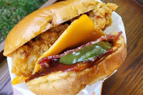 Popeye S New Bbq Bacon Cheddar Chicken Sandwich Bbq Bacon Fast Food Items Food