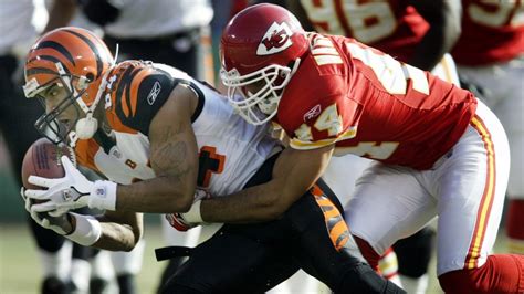 Vintage KCChiefs On Twitter Eric Warfield Making The Tackle