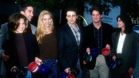 Friends En Deuil Un An Apr S La Mort De Matthew Perry Une Autre Star