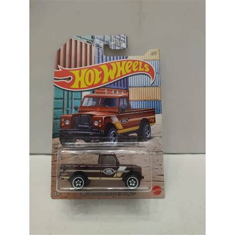 LAND ROVER SERIES III PICKUP 4 5 PICKUPS 1 64 HOT WHEELS BCN STOCK CARS