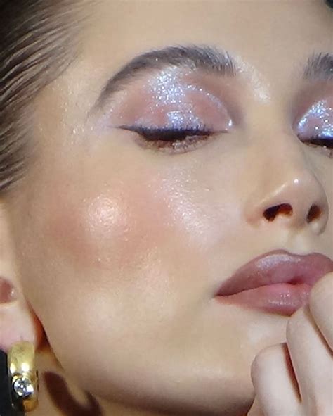 The Glazed Eyeshadow Trend Is Makeups Response To The Viral Manicure