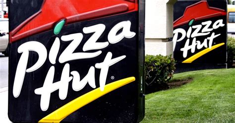 Live In California Pizza Hut May Hit You With An Added Fee Los