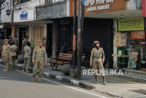 Pengamen Hingga Fotografer Ilegal Tak Boleh Ke Braga Bandung Saat Hari