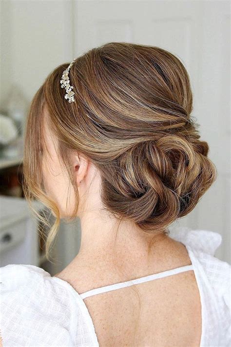 Easy Hairstyles For Wedding Guests Look Stunning And Stay Comfortable