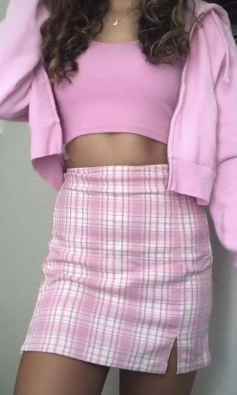 Pin By Sofia Bor On Preppy Foto Pink Plaid Skirt Plaid Skirt Outfit