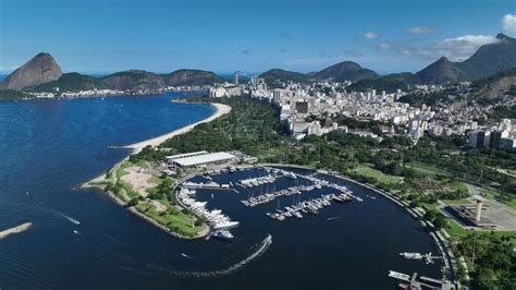 24ª EDIÇÃO DO RIO BOAT SHOW AQUECE SETOR NÁUTICO BRASILEIRO O Gonçalense