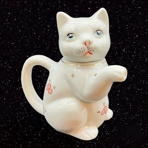 White Cat Teapot Accents Vintage Lucky Cat China Porcelain Teapot