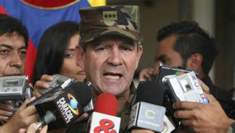 El Fiscal De Colombia Imputa Al Exjefe Del Ejército Mario Montoya Por