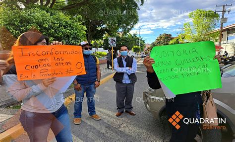 Bloquean en Chilpancingo y acusan discriminación en Prepa 9 de la Uagro