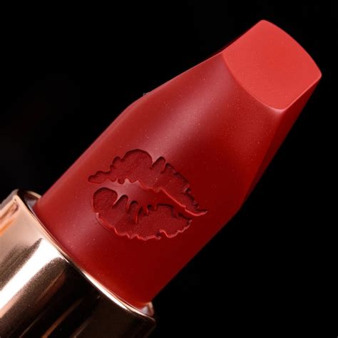 Son Charlotte Tilbury Red Hot Susan Màu Đỏ Cam