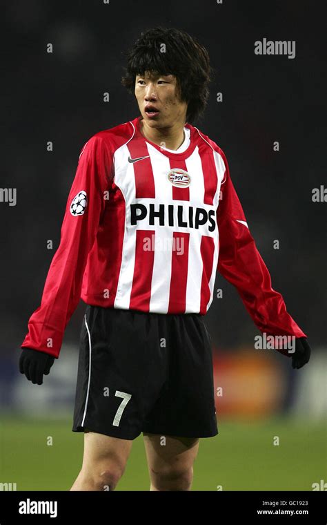 Park Ji Sung Psv Hi Res Stock Photography And Images Alamy