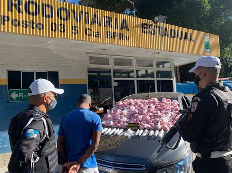 Polícia Rodoviária Apreende Drogas Em Carro De Transporte Por