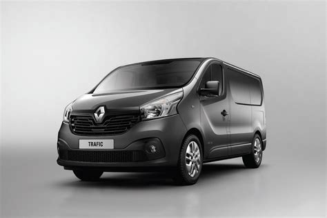 Renault Trafic Van Review 2020