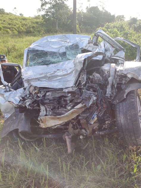 Colisão Frontal Entre Carro E Caminhão Deixa Uma Pessoa Morta Na Br 316