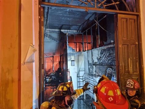 Incendio en casona de Centro de Lima La Razón