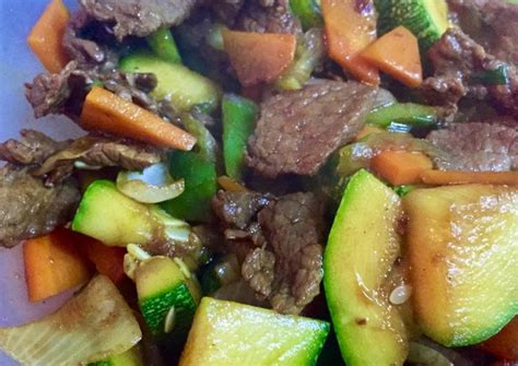 Carne Salteada Con Vegetales Al Wok Receta De La Cocina De Giri Cookpad