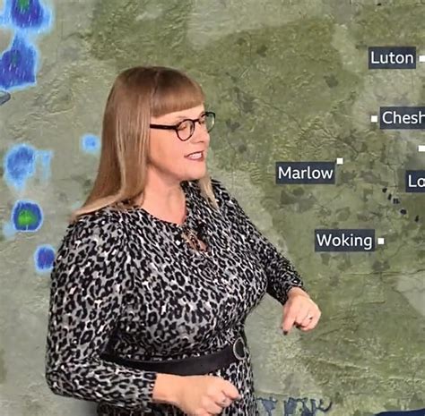 Weather Presenter Kate Kinsella Rcelebswithbigtits