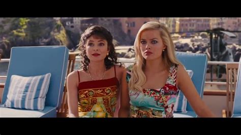 The Wolf Of Wall Street Yacht Sinking Scene Margot Robbie Wolf Of Wall Street Robbie