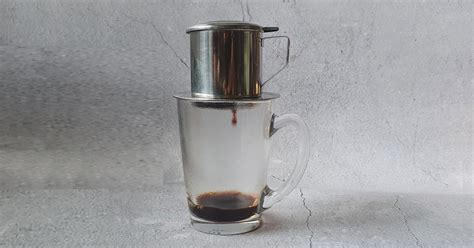 How to brew coffee with a Vietnamese Phin Coffee Filter | Alliance Coffee Singapore