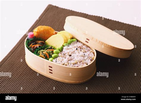 Expensive Japanese Bento Box Hi Res Stock Photography And Images Alamy