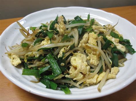 Sprouts Chives And Egg Stir Fry Recipe Japanese Recipes Japan Food