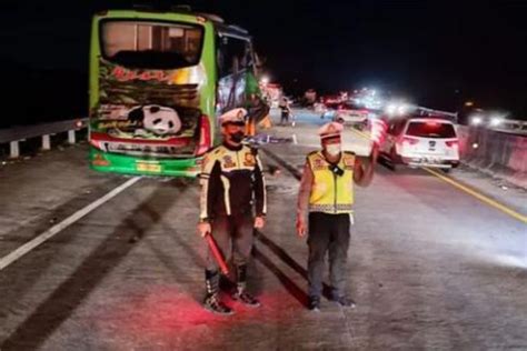 Nahas Bus Restu Hingga Xenia Ikut Terlibat Tabrakan Beruntun Terjadi