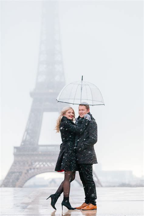 Paris Love Story in the Snow - Paris Photographer Winter Session ...